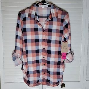 Eden & Olivia Maternity Plaid Button Front Top NWT